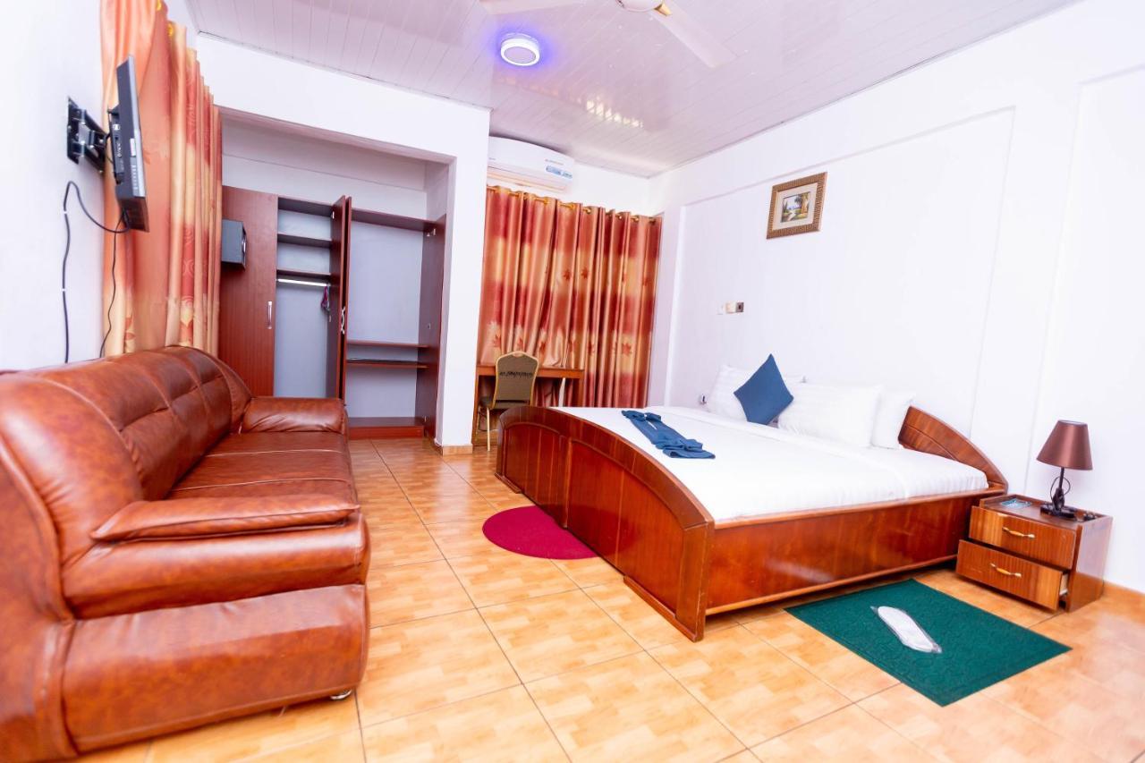 Sky Plus Hotel & Resort Ho Exterior foto