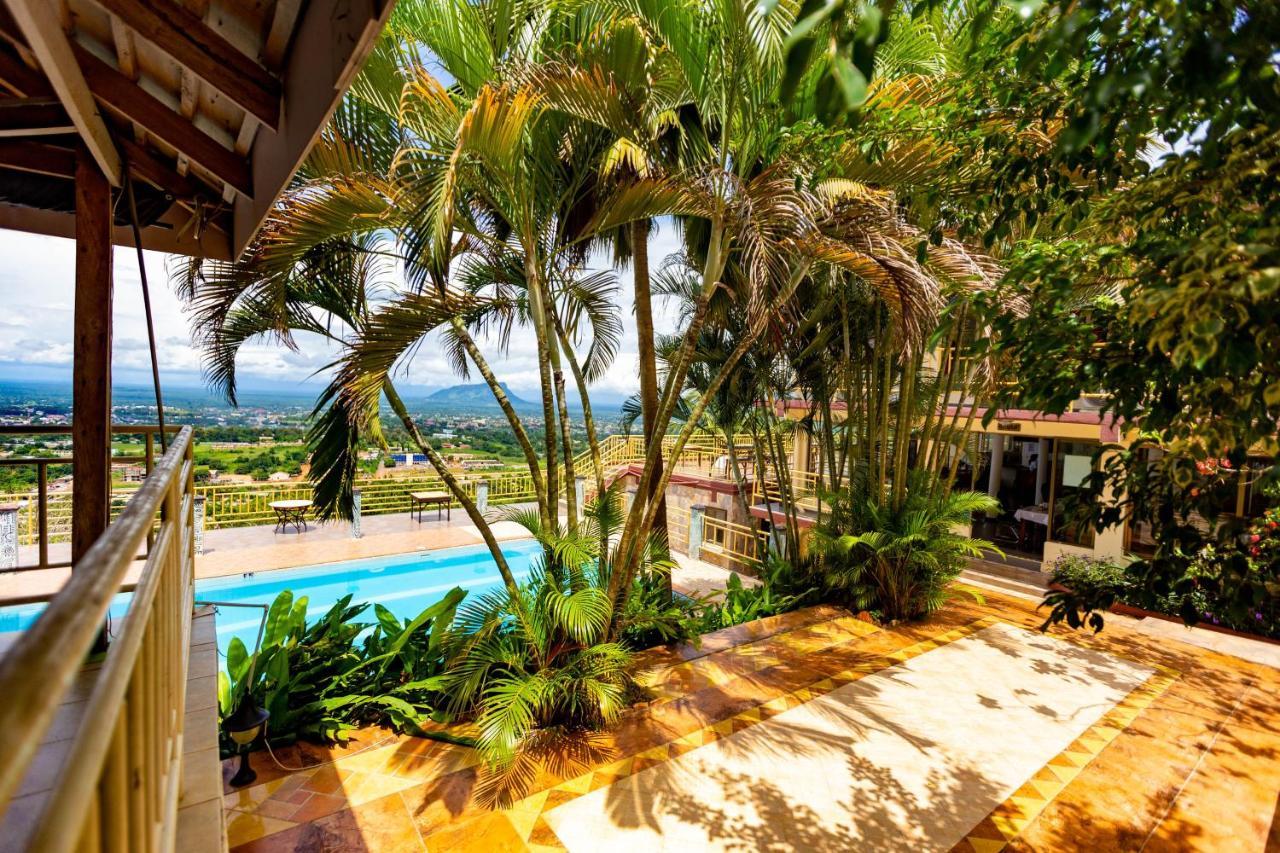 Sky Plus Hotel & Resort Ho Exterior foto